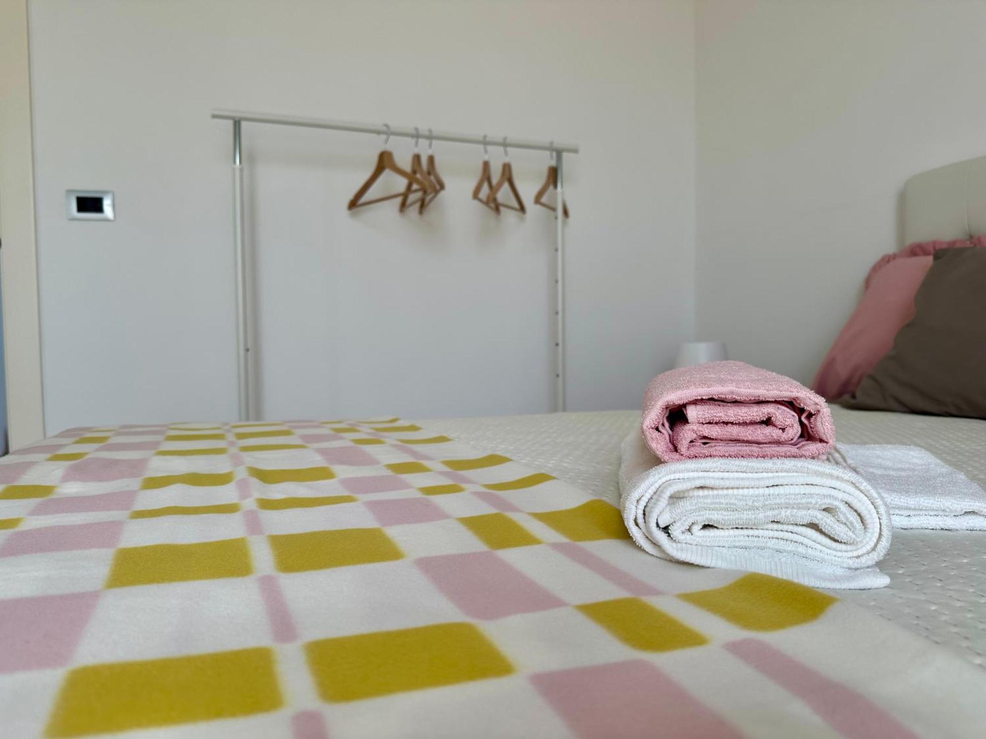 Attico Al Sovrano - Nel Cuore Della Puglia! Turi Bagian luar foto